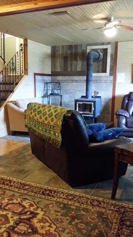 היי ריבר Eileen'S Bed & Breakfast/Guest House מראה חיצוני תמונה